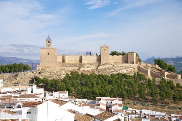 Rondreis met touringcar naar Spanje en Andalusië. Bezoek Antequera met een gids