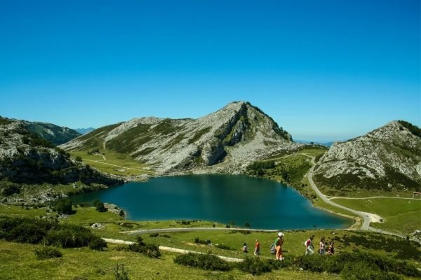 Vacaciones a Asturias y Norte de España. Visitar los Picos de Europa con guía español.