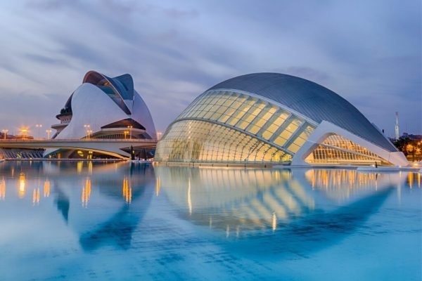 Tours a Valencia y España con guía en español. Visitar la Ciudad de las Artes y las Ciencias de Valencia.