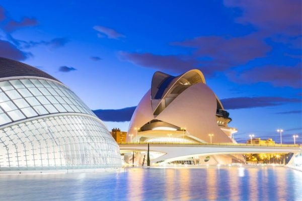 Tours to Europe from Spain. Visit the City of Arts in Valencia with an English-speaking guide