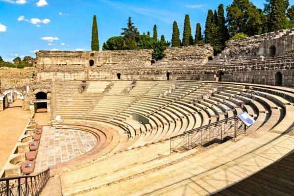 Visitar el teatro romano de Merida España