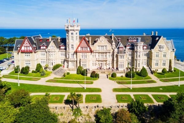Packages to the North of Spain. Visit Santander Cantabria with an English speaking guide