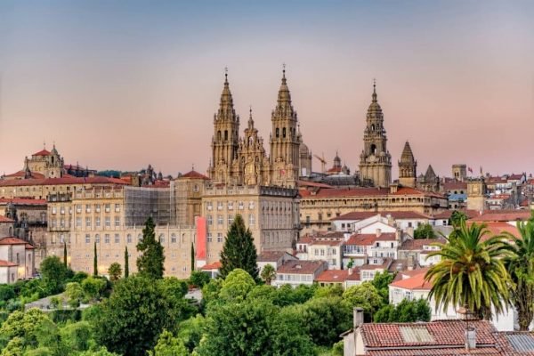 Packages to Europe and Northern Spain. Visit Santiago de Compostela with a guide.