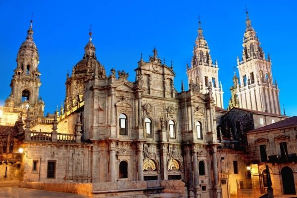 Viajes a Europa y el Norte de España. Visitar Santiago de Compostela con guía.