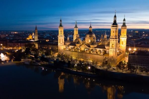 Holidays to Zaragoza from Spain. Visit of Zaragoza with an English-speaking guide.