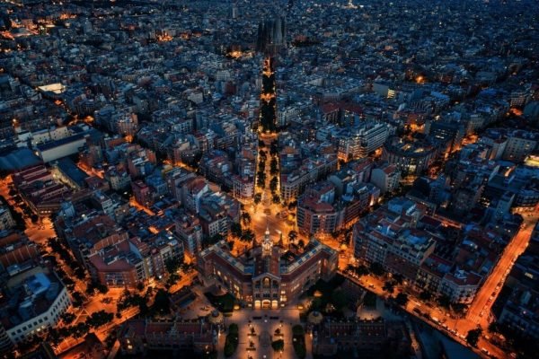 Reis naar Spanje. Bezoek Barcelona met een gids
