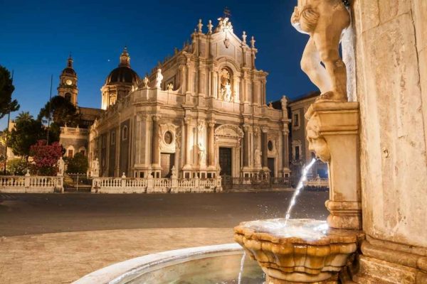 Tours a Europa - Visitar Catania con guía de habla hispana