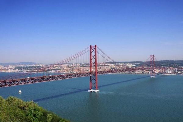 Reisen Sie von Portugal nach Europa. Besuchen Sie Lissabon mit einem Stadtführer auf Deutsch