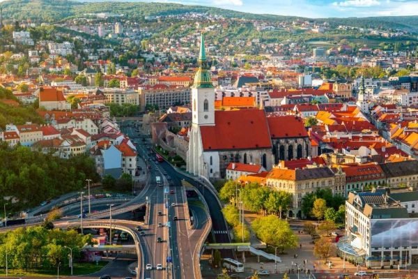 Tours a Europa - Visitar Bratislava Eslovaquia con guía