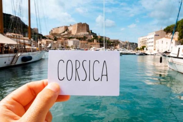 Viajes a Italia y Francia - Visitar Corsica y Sardegna con guía en español