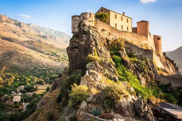 Viajes a Europa Mediterranea - Visitar Corsega y Cerdeña con guía en español