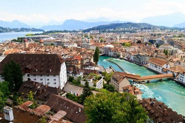 Tours a Suiza y Europa - Visitar Lucerna con guía de habla hispana