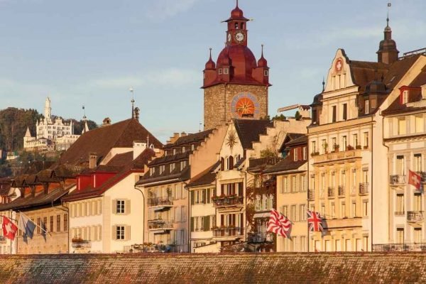 Vacaciones a Suiza y Europa - Visitar Lucerna con guía de habla hispana