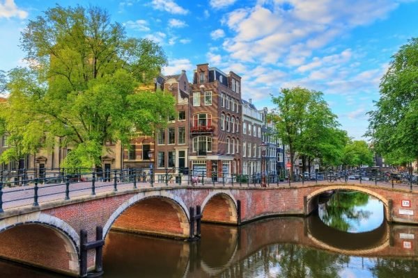 Paquetes a Europa con guías en español. Viajes a Amsterdam, Holanda y los Paises Bajos