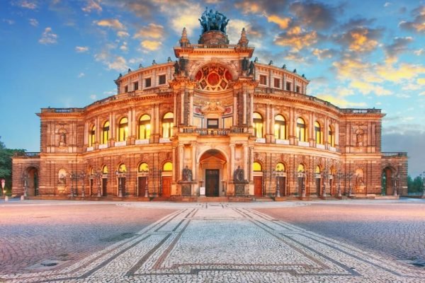 Paquetes turísticos a Europa con guías en español. Tours a Dresden Alemania