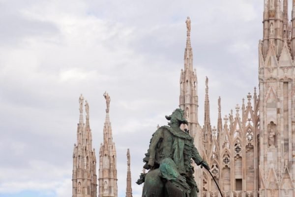 Tours y viajes a Europa con guía en español. Descubrir Milan Italia