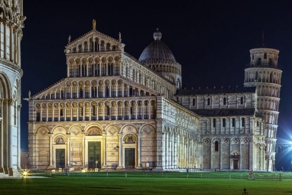 Tours a Europa - Visitar la Torre Inclinada de Pisa Italia