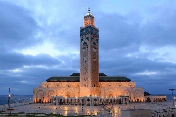 Best deal to visit Morocco from Spain. Guided tour of Casablanca